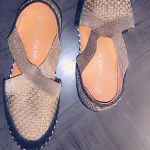 Women’s Bernie Mev.